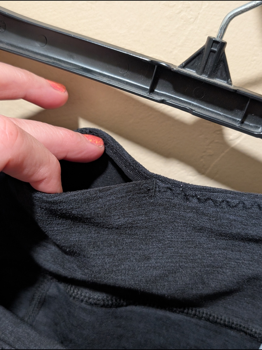 Victoria's Secret Dark Charcoal Heathered Capri Leggings with Side Pockets Large - Picture 6 of 6